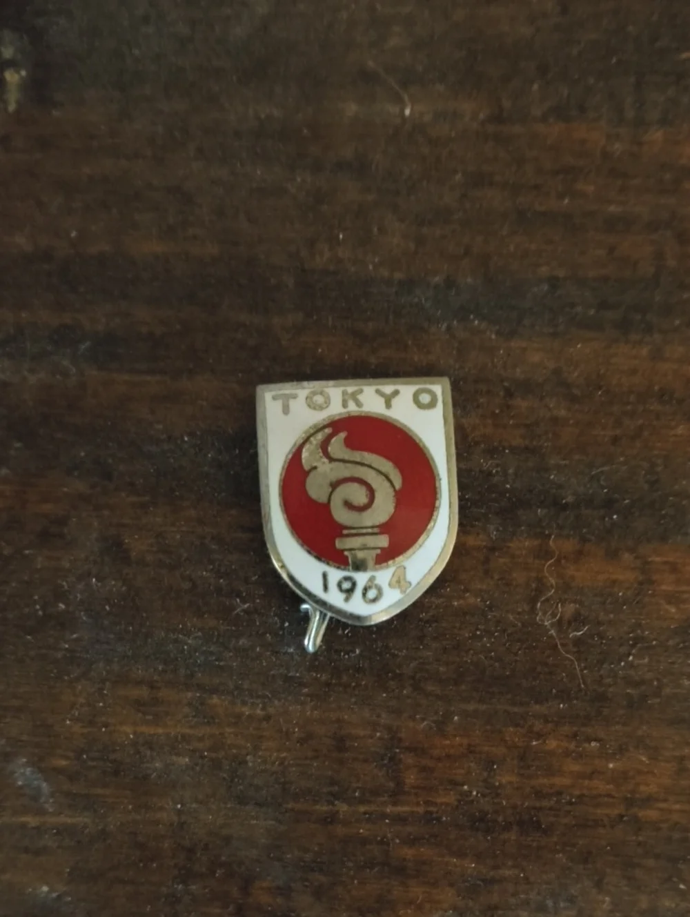 Olympic Collectors! 1964 Tokyo Olympic Pin in Red and White, 100 Yen Coin & Box